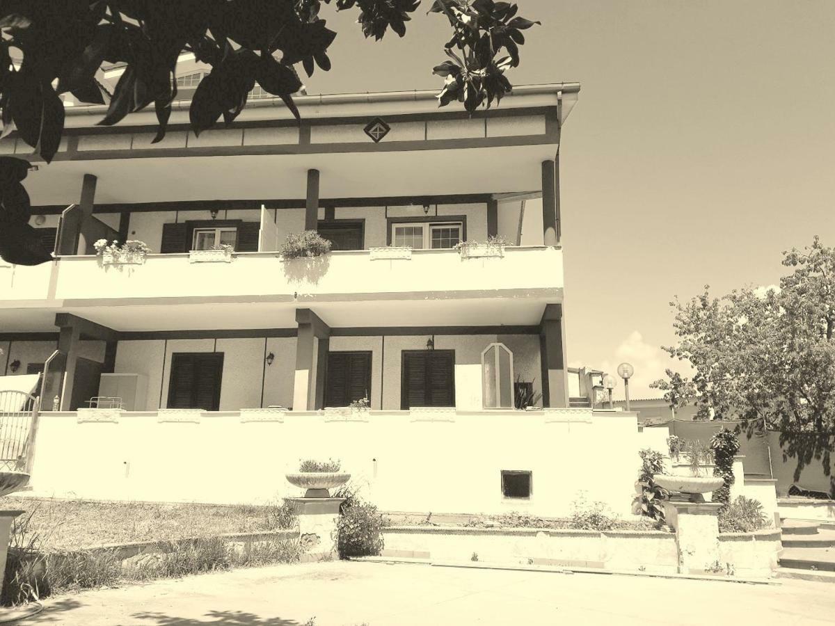 Casa Magnolia * Pomezia